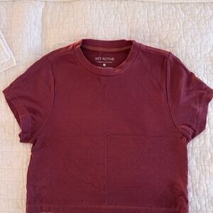 SET Active Short Sleeve Top in Burgundy/Pink - size M - good condition